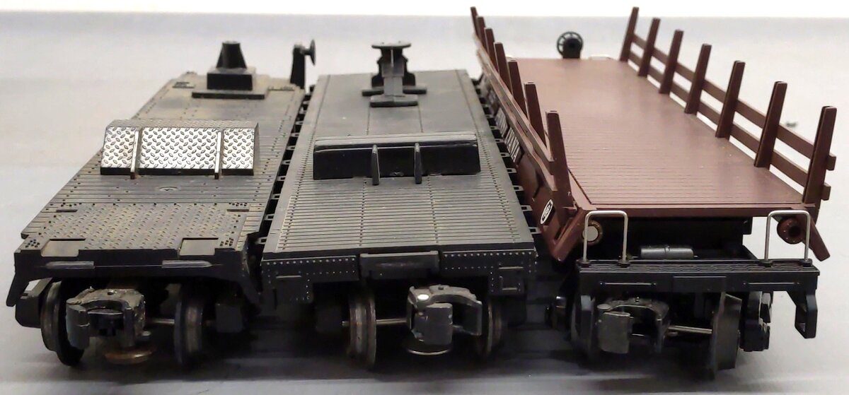Assorted O Gauge Freight Cars: 498025, 17502, 499706 [3] EX