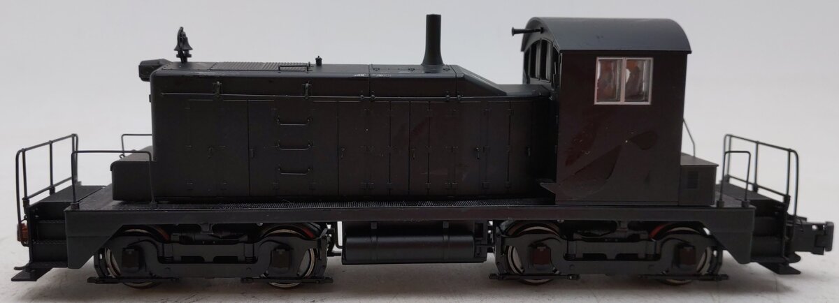 S-Helper 00438 S Gauge Unlettered SW1 Diesel Locomotive EX/Box