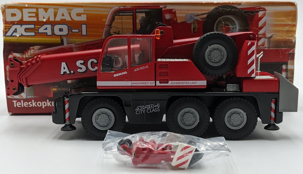 Conrad 2093 1:50 Demag AC 40-1 CityClass Telescopic Crane - Scholpp Colors NIB
