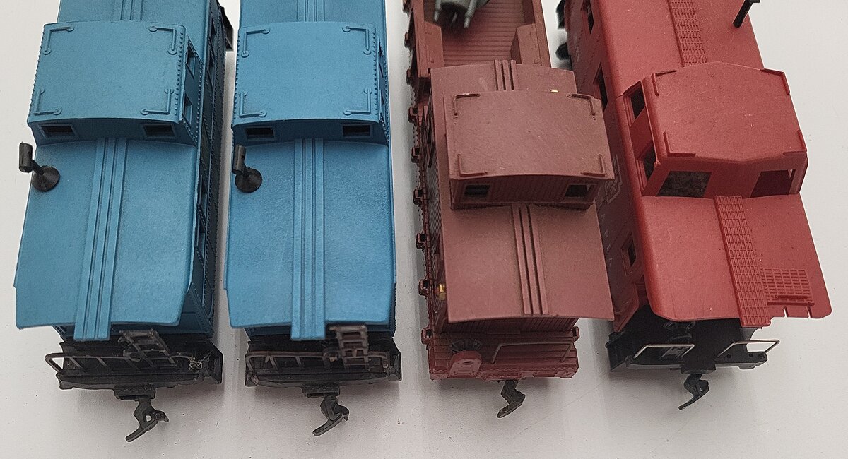 HO Scale Assorted PRR Cabooses: 478120, 15723 [4] VG