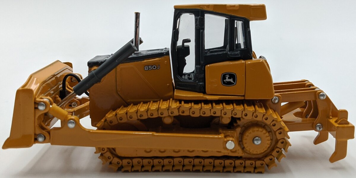 Ertl 15703 1:50 John Deere 850J Crawler Dozer NIB