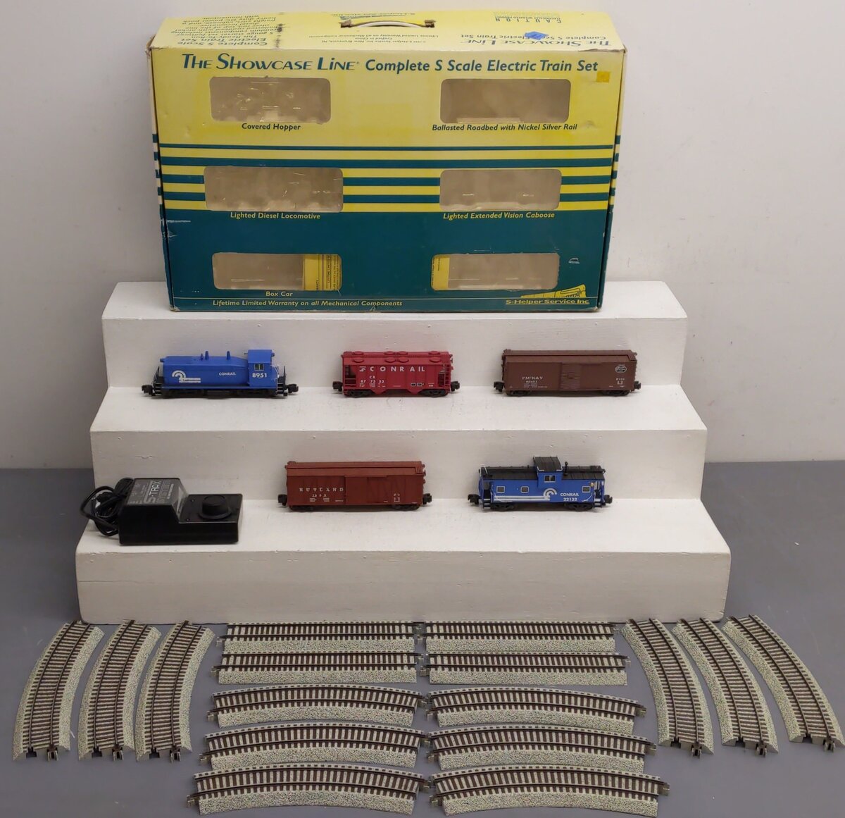 S-Helper 00458 S Scale Conrail Diesel Locomotive Freight Set w/ Track EX/Box