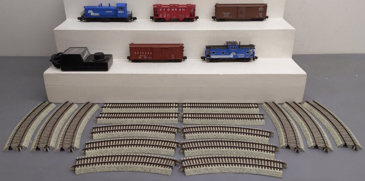 S-Helper 00458 S Scale Conrail Diesel Locomotive Freight Set w/ Track EX/Box
