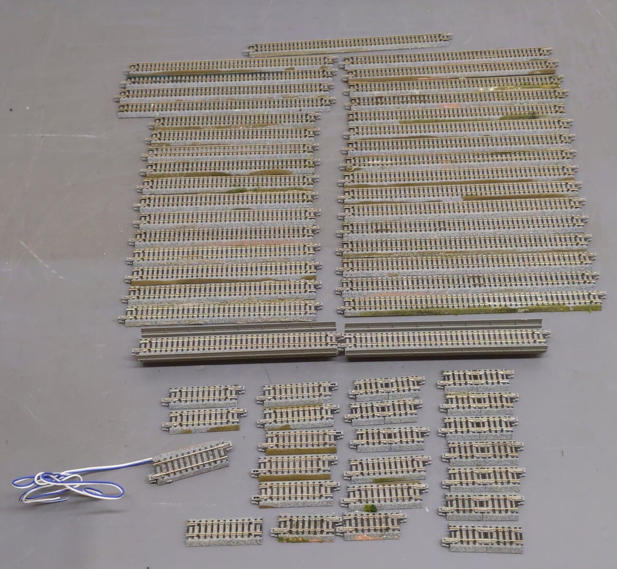 Kato N Scale Assorted Straight Track Sections (58) EX