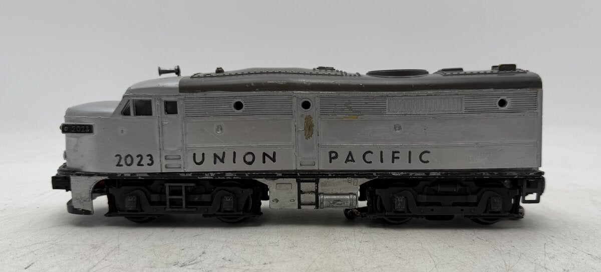 Lionel 2023 Vintage O Union Pacific Silver/Gray Alco Powered A Diesel Locomotive