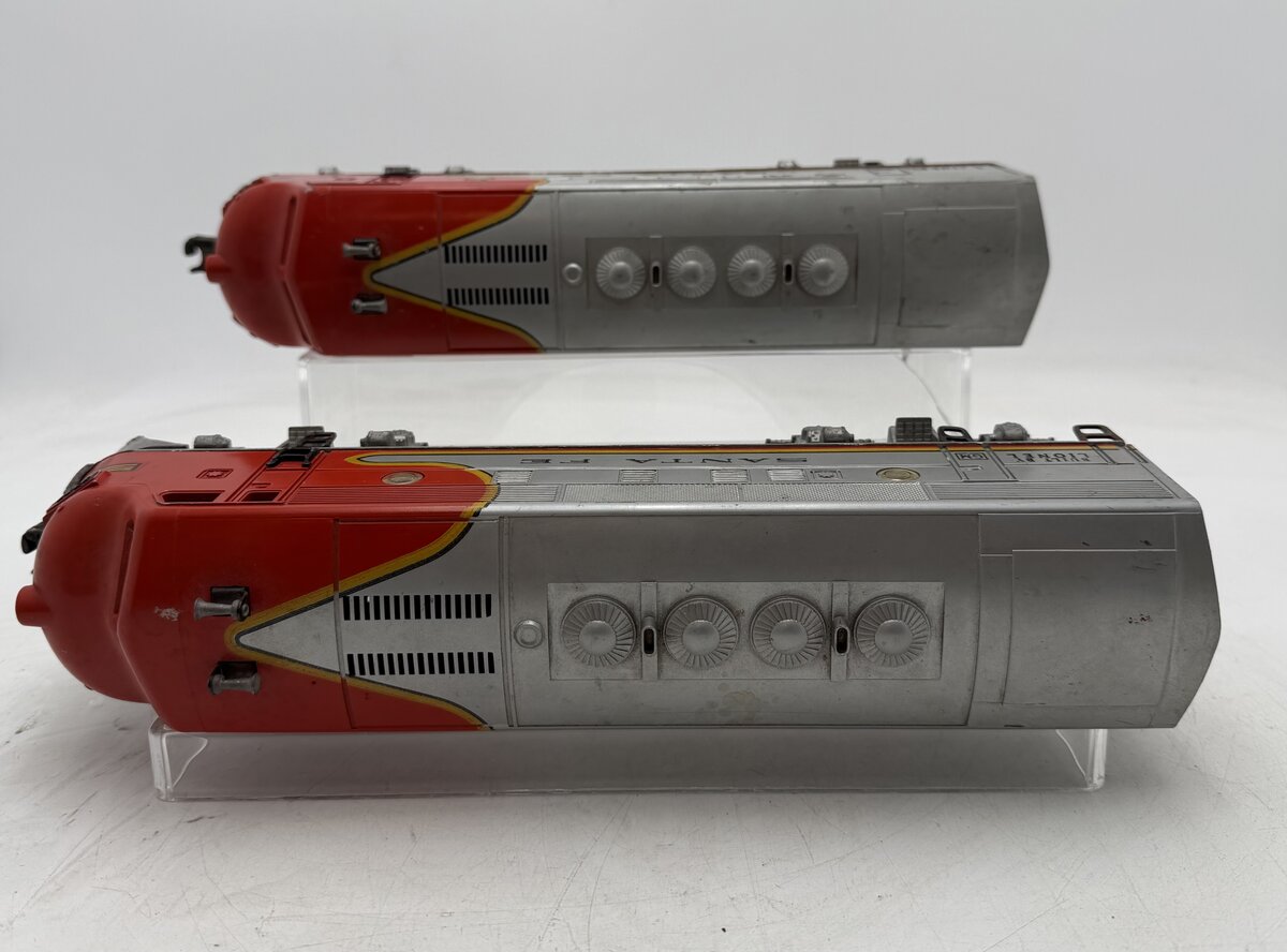 Lionel 2353 Vintage O Santa Fe F-3 AA Diesel Locomotive Set #2353 VG