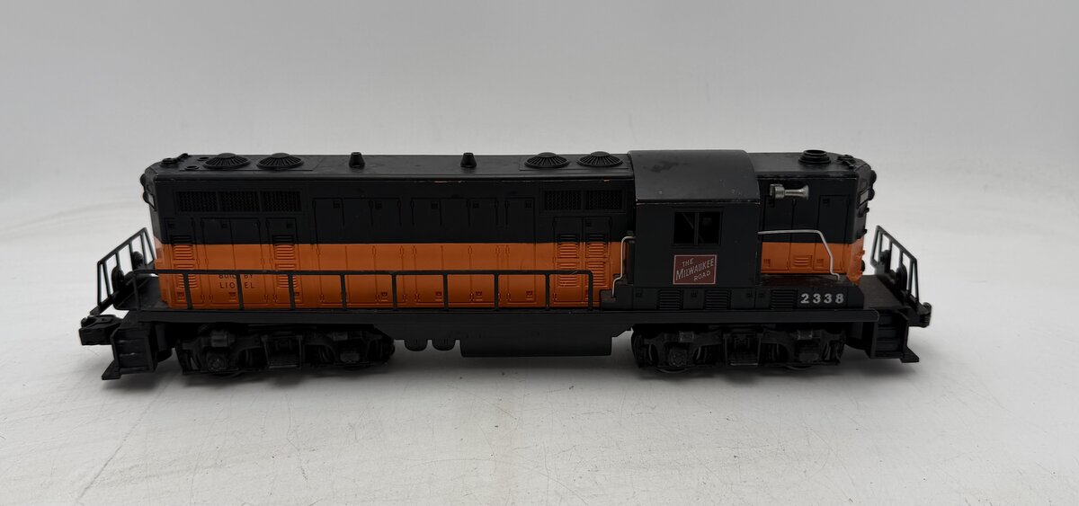 Lionel 2338 Vintage O Gauge Milwaukee Road Powered GP-7 Diesel Locomotive VG