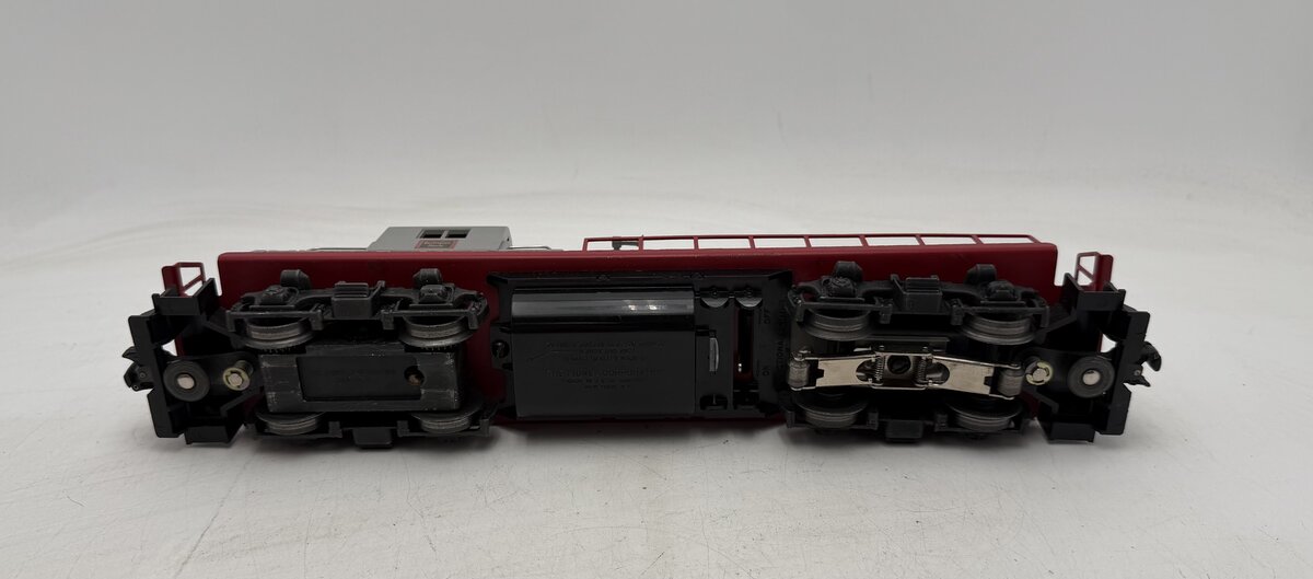 Lionel 2328 Vintage O Burlington GP-7 Powered EMD Diesel Locomotive VG/Box