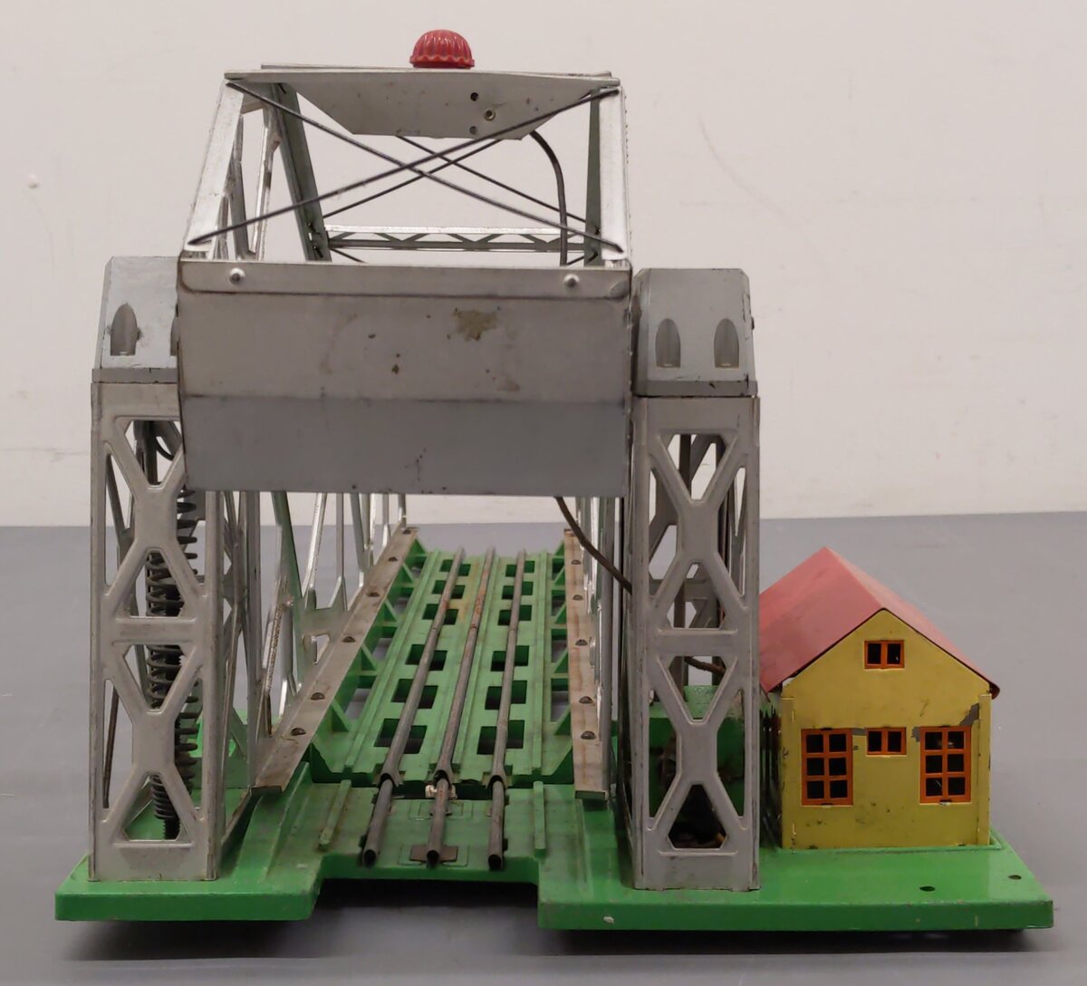Lionel 313 Vintage O Gray Operating Bascule Bridge