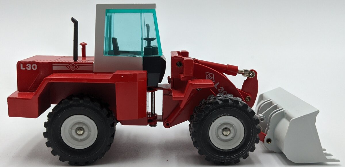 Gama 2420 1:50 O&K L30 Wheel Loader NIB