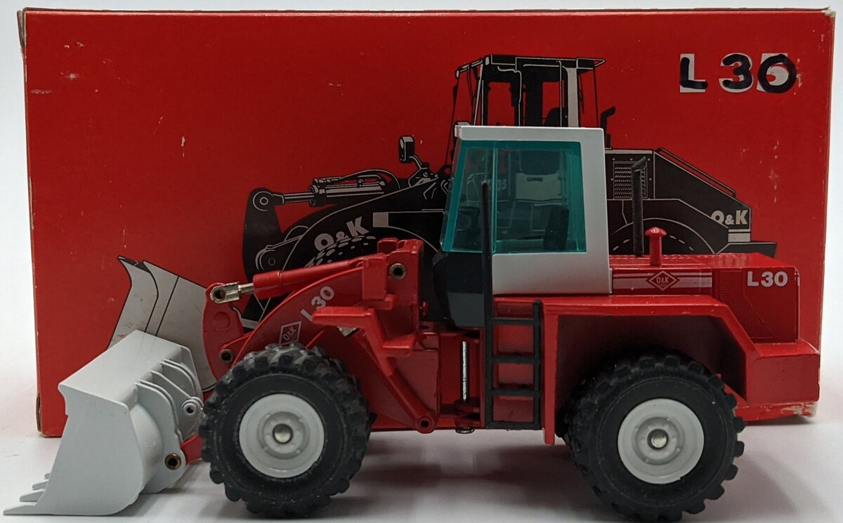 Gama 2420 1:50 O&K L30 Wheel Loader NIB