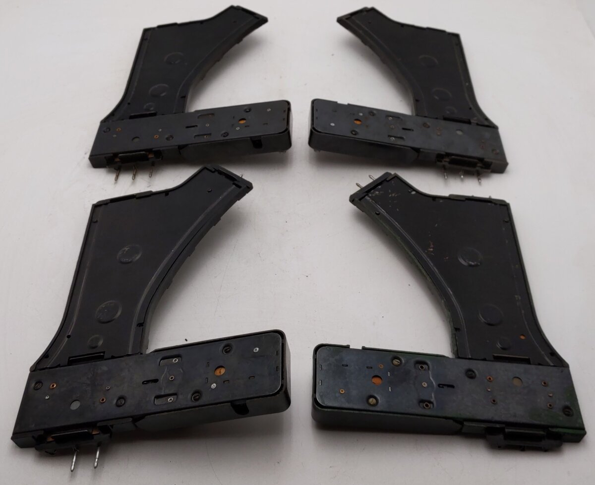Lionel O22 Vintage O Left-Hand & Right-Hand Electric Remote Switches [4]