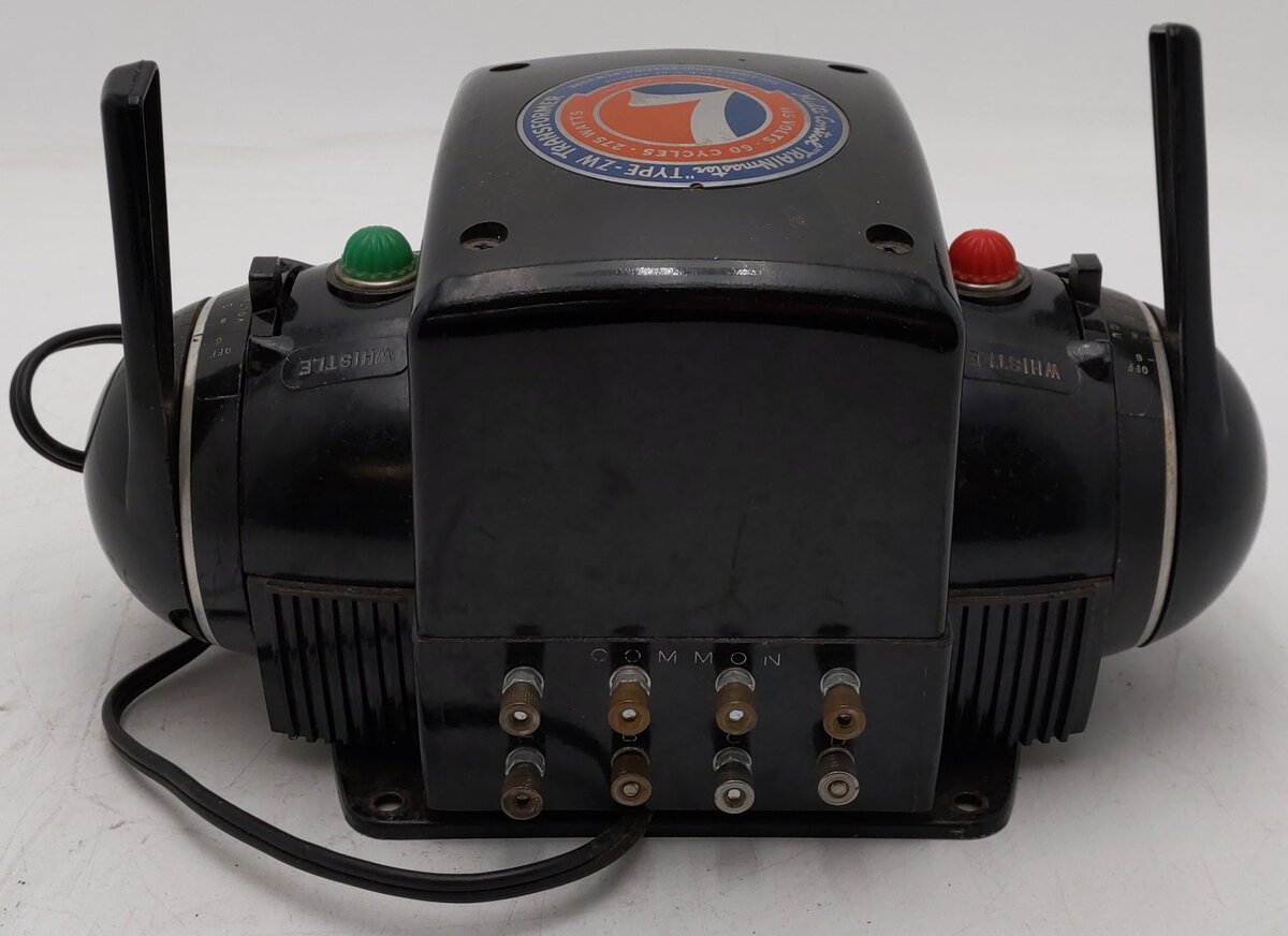Lionel ZW O Gauge Vintage Trainmaster 275 Watt Transformer with Whistle EX