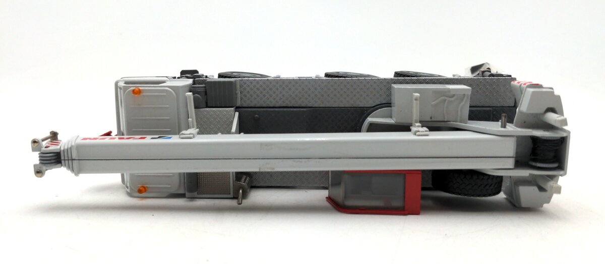 Conrad 2099 1:50 Tadano FAUN ATF 45-3 3-Axle Mobile Crane LN