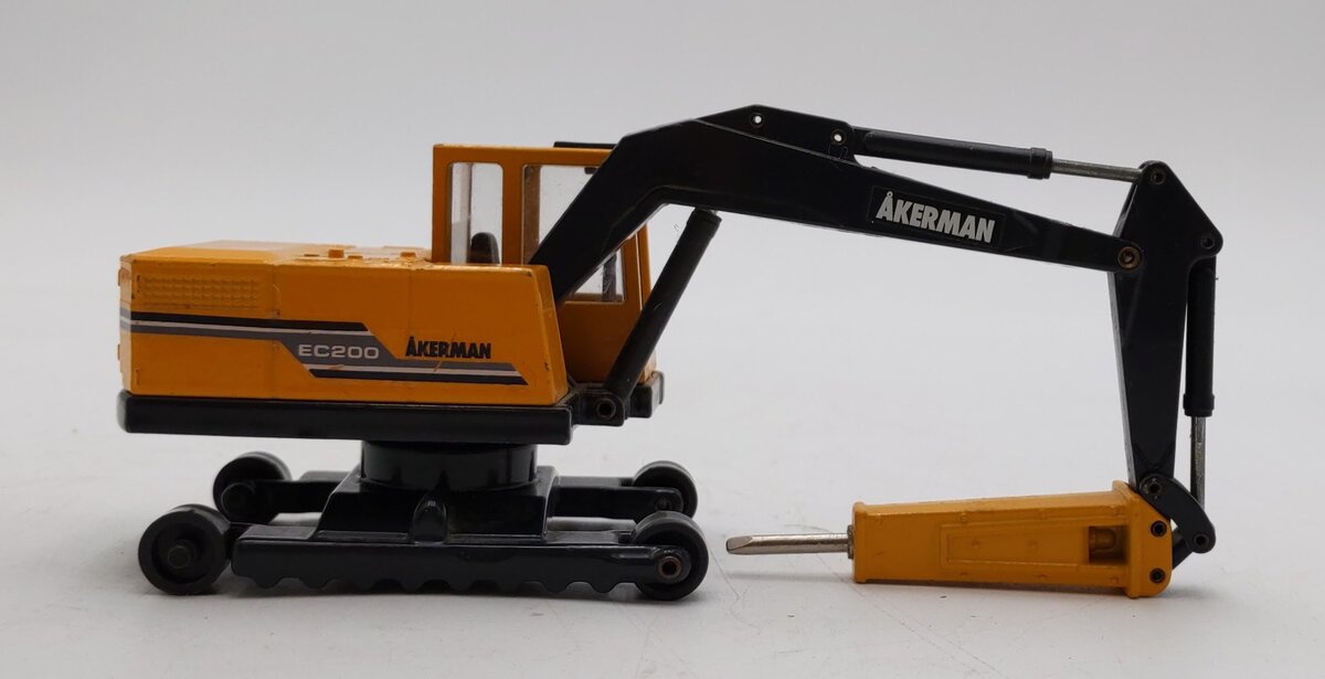 Joal 1:50 Scale Akerman EC200 Yellow Excavator w/Hammer