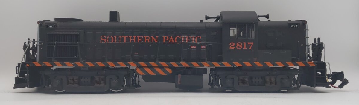 Aristo-Craft 22204 G Scale Southern Pacific RS-3 Diesel Locomotive #2187