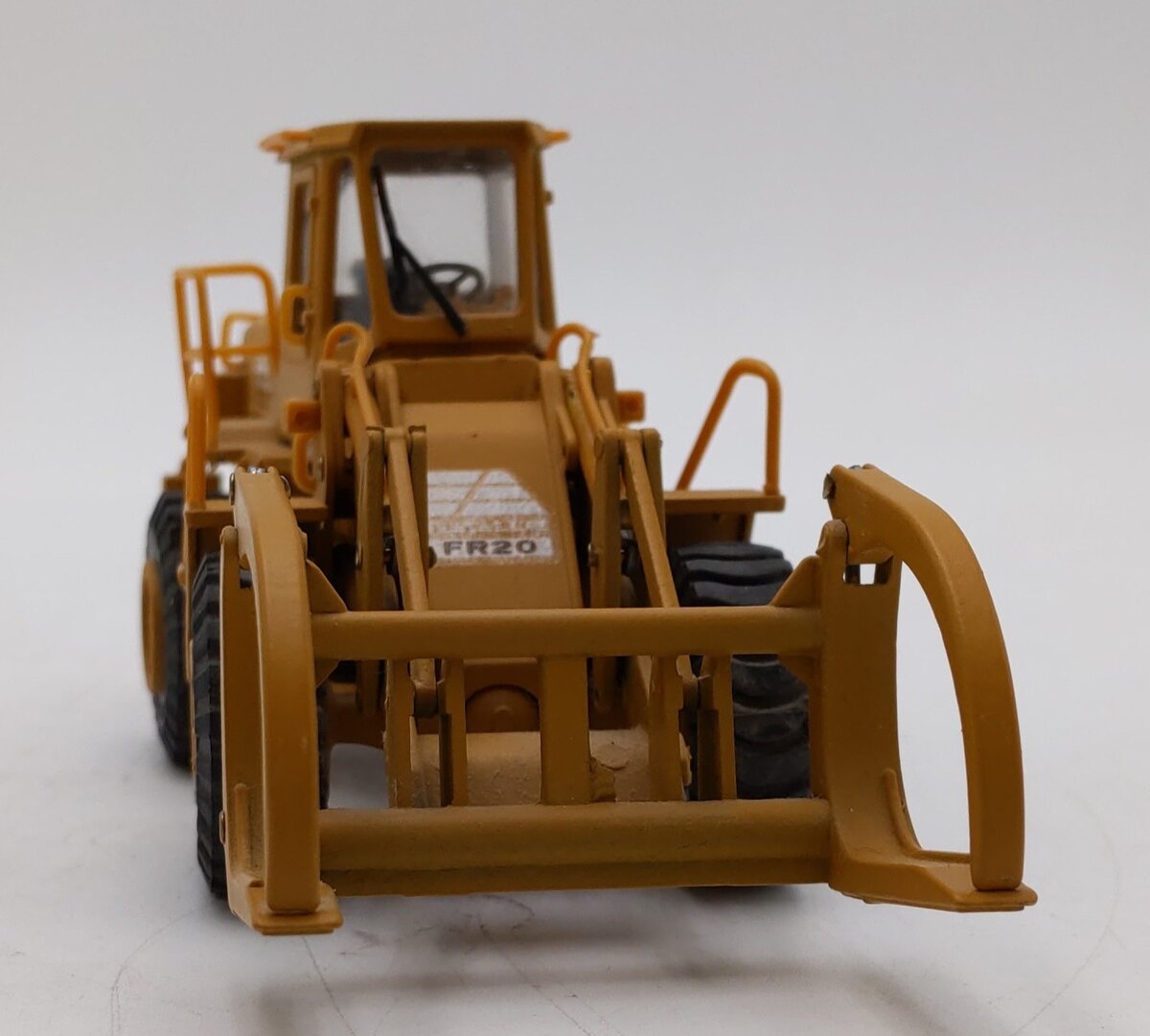 Old Cars 605 1:50 Scale Fiat Allis FR20 Log Loader NEW