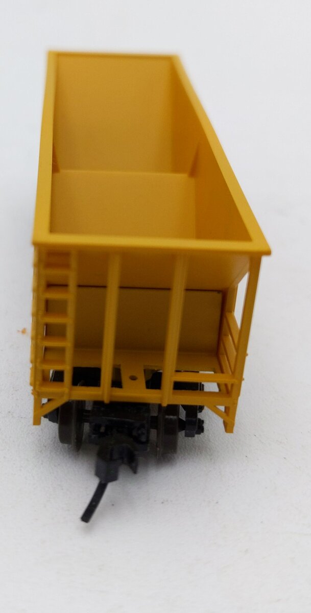 Walthers 932-50138 N Greenville  Trumix 100T 2 Bay Hopper LN/Box