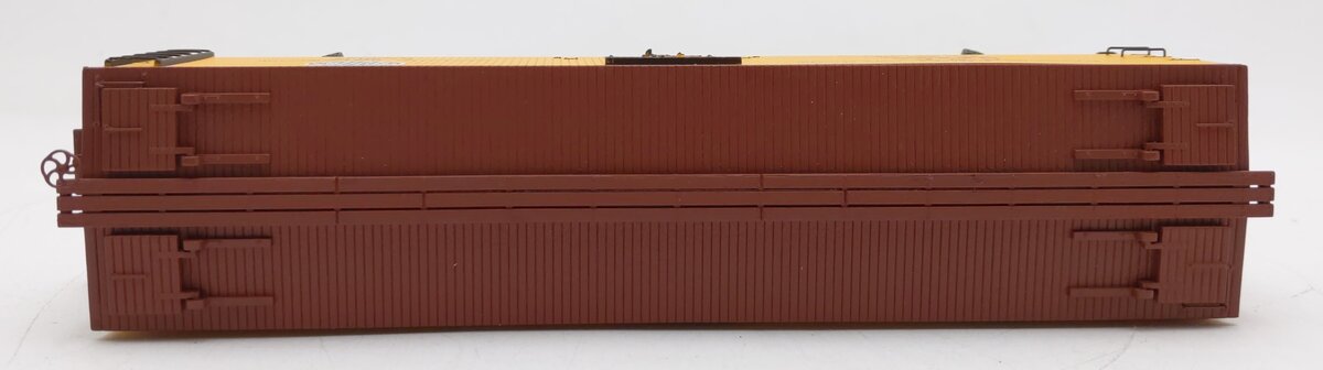 S-Helper 00499 S Gauge Southern Pacific PFE Reefer Car #34782 EX/Box