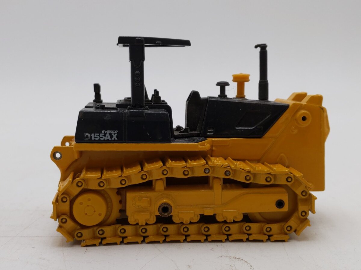 Joal 1:50 Scale Komatsu D155AX-5 Advance Bulldozer - Custom No Blade VG