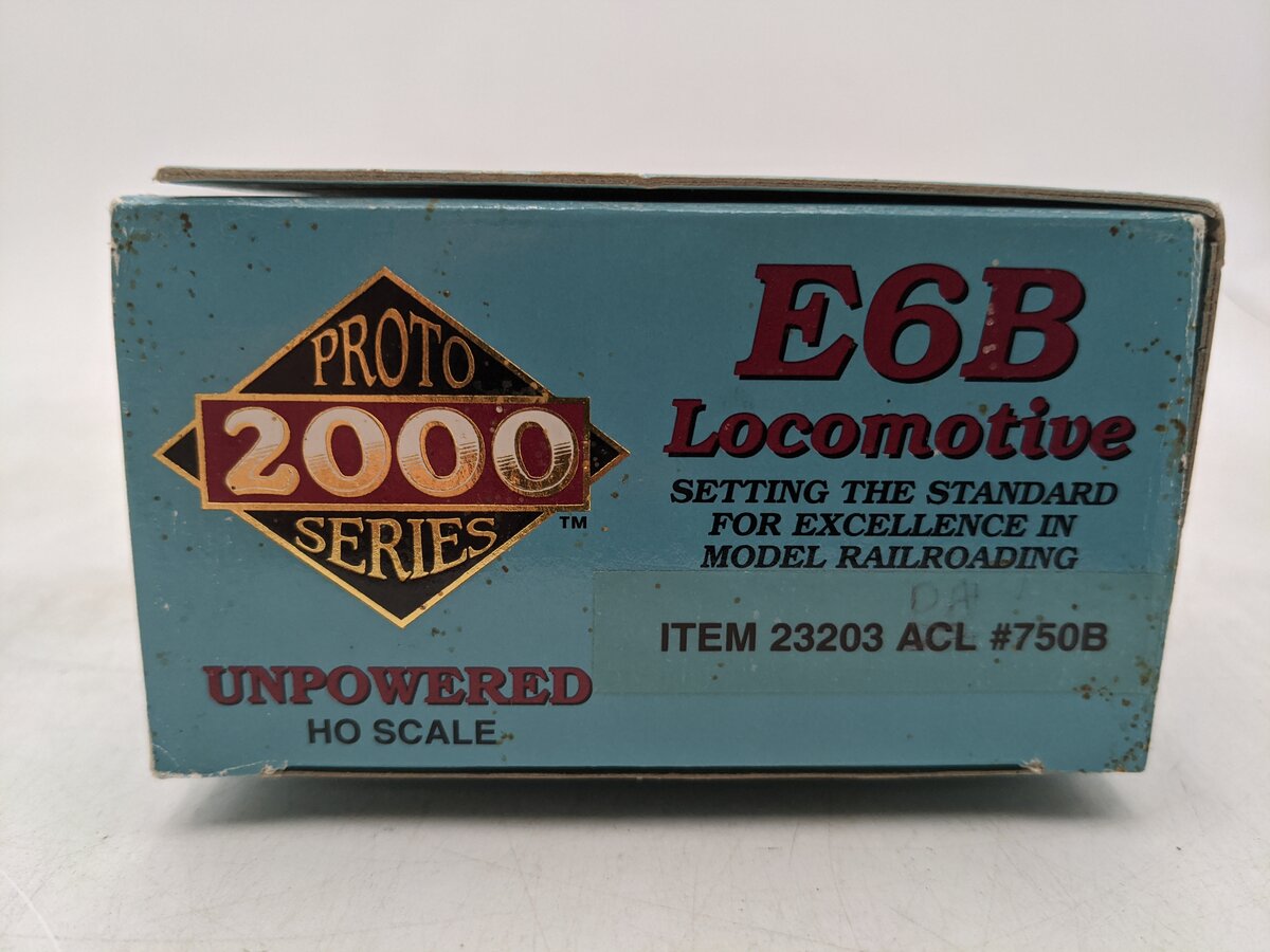 Proto 2000 23203 HO Scale Atlantic Coast Line Non-Powered B Unit #750B-Custom/Box