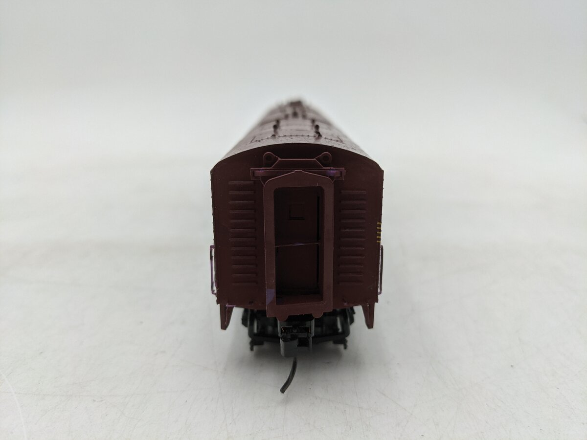 Proto 2000 23203 HO Scale Atlantic Coast Line Non-Powered B Unit #750B-Custom/Box