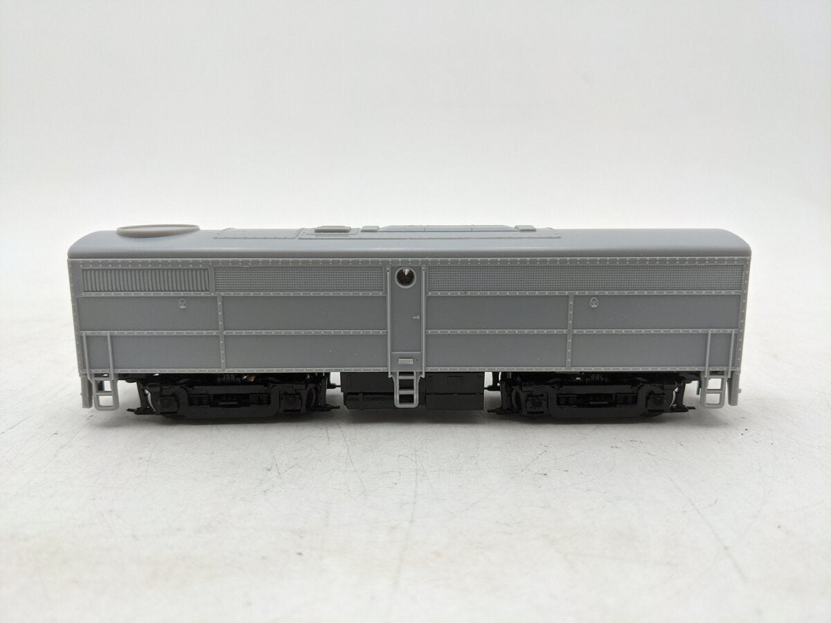 Walthers 931-260 HO Undecorated Alco FB-1 Powered Diesel Locomotive EX/Box
