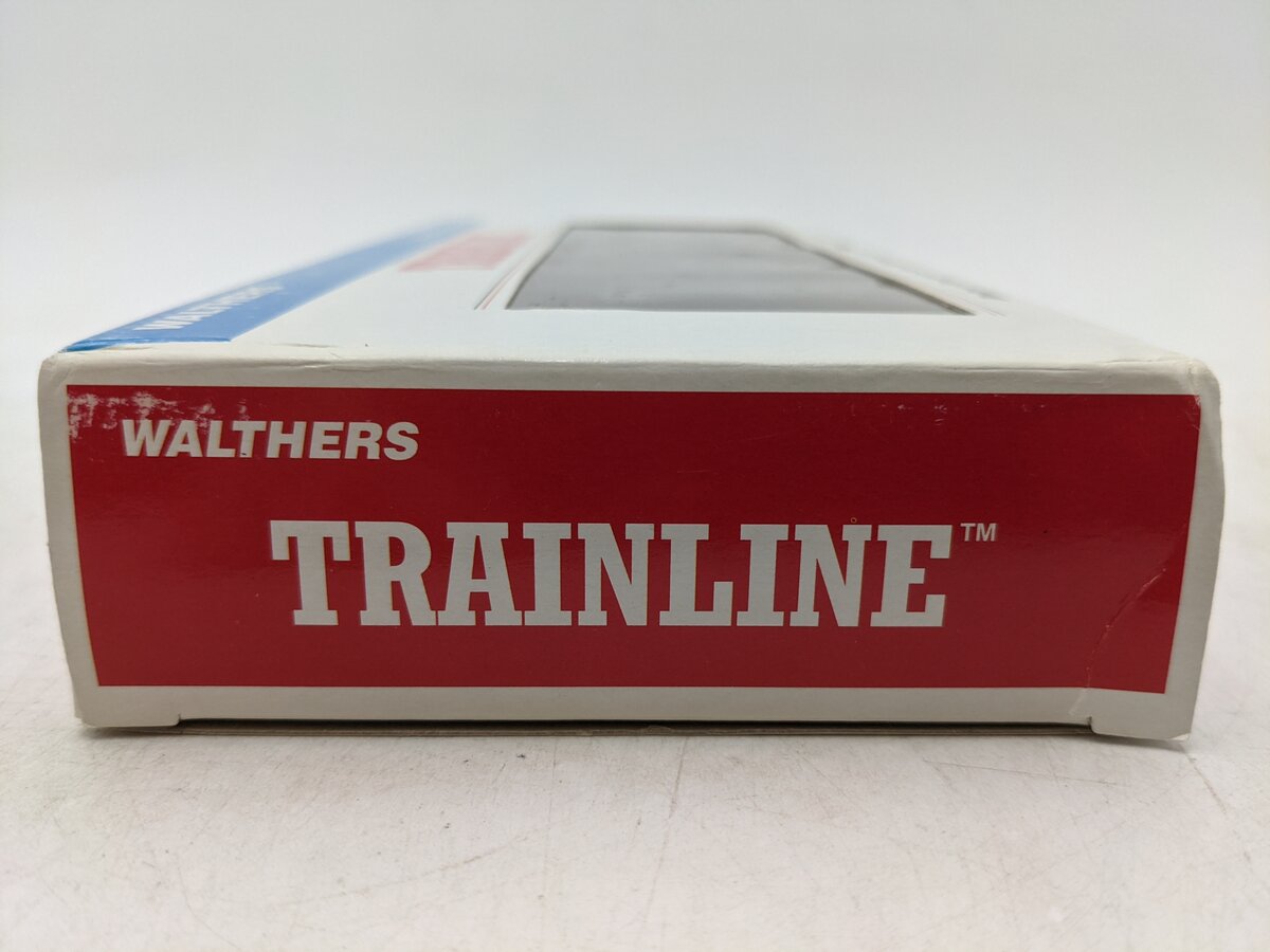 Walthers 931-260 HO Undecorated Alco FB-1 Powered Diesel Locomotive EX/Box