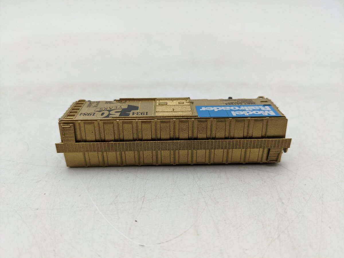 Con-Cor 8305MR N Scale Model Railroader 50th Anniversary Box Car #501984 EX/Box