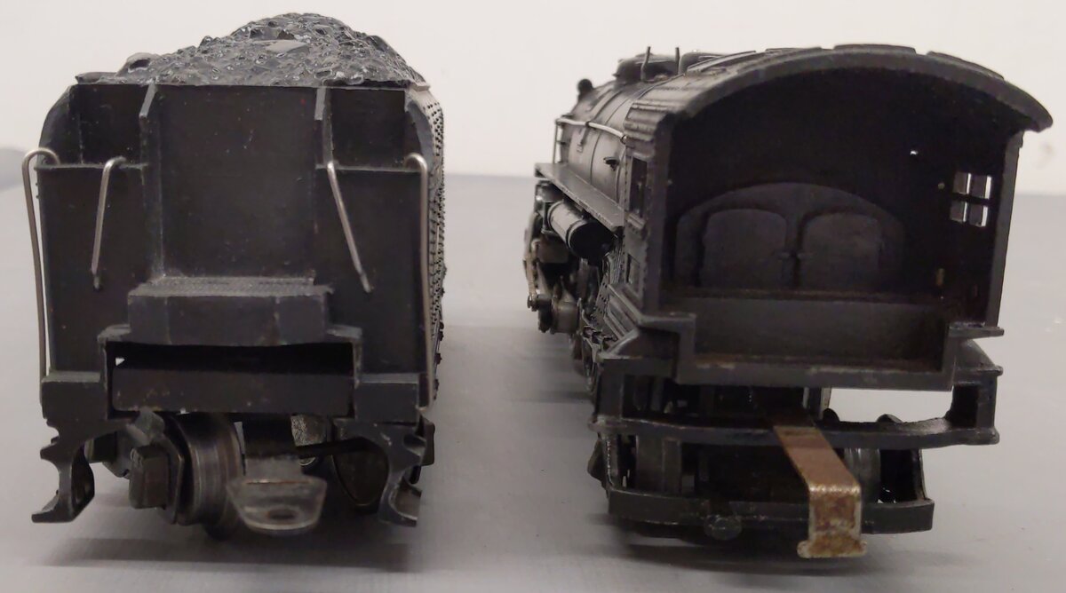 Lionel 224E Vintage O Die-Cast 2-6-2 Steam Locomotive & Tender 2224W VG