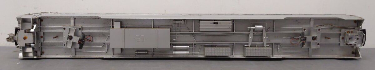 USA Trains R31001-2 G Scale Santa Fe Super Chief Coach Car #3189