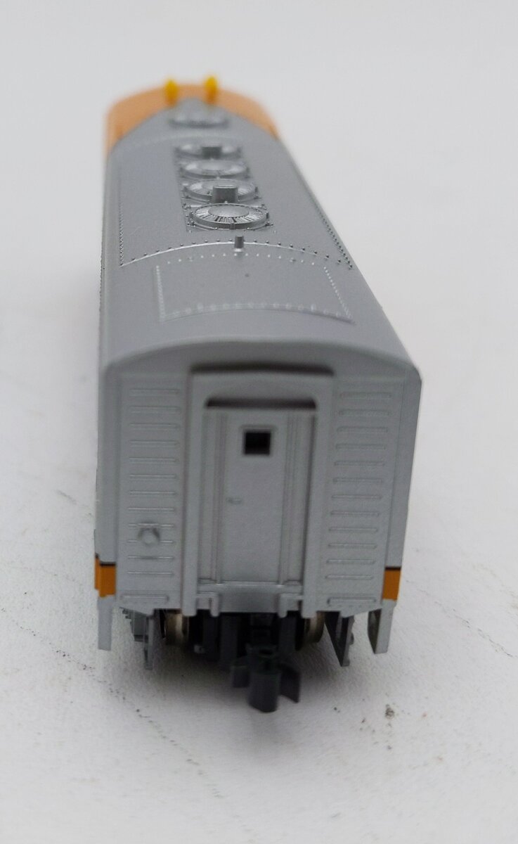 Kato 176-2125 N Scale AT&SF F7A 'Yellow Bonnet' Diesel Locomotive #304 LN/Box