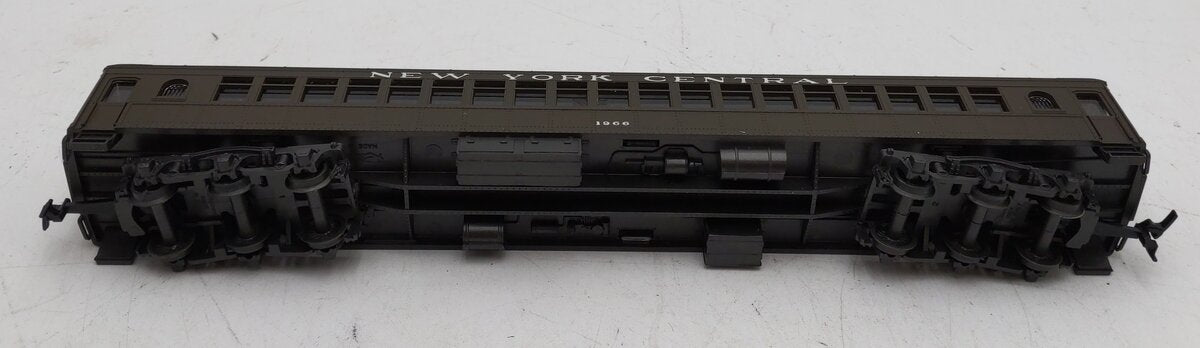 AHM HO New York Central Passenger Car #1966 EX/Box