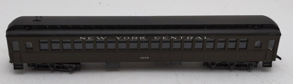 AHM HO New York Central Passenger Car #1966 EX/Box