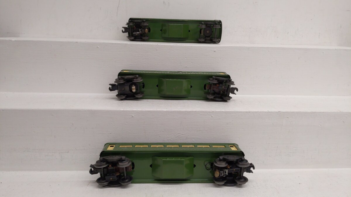Lionel 2440S Vintage O Lionel Lines Illuminated Grn Tinplate Passenger 3-Car Set VG
