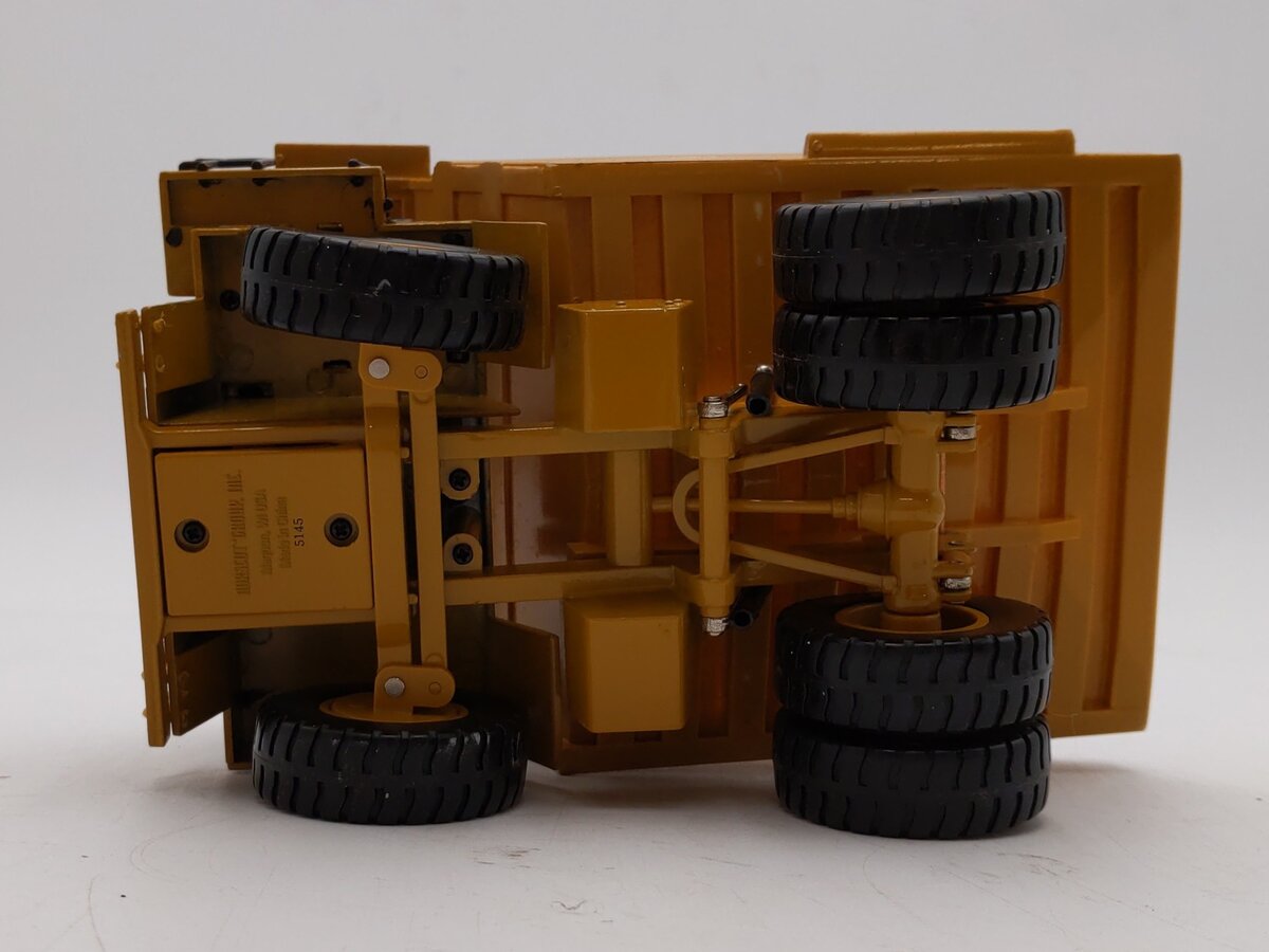 Norscot 55104 1:50 Scale Caterpillar 777D Off Highway Truck EX