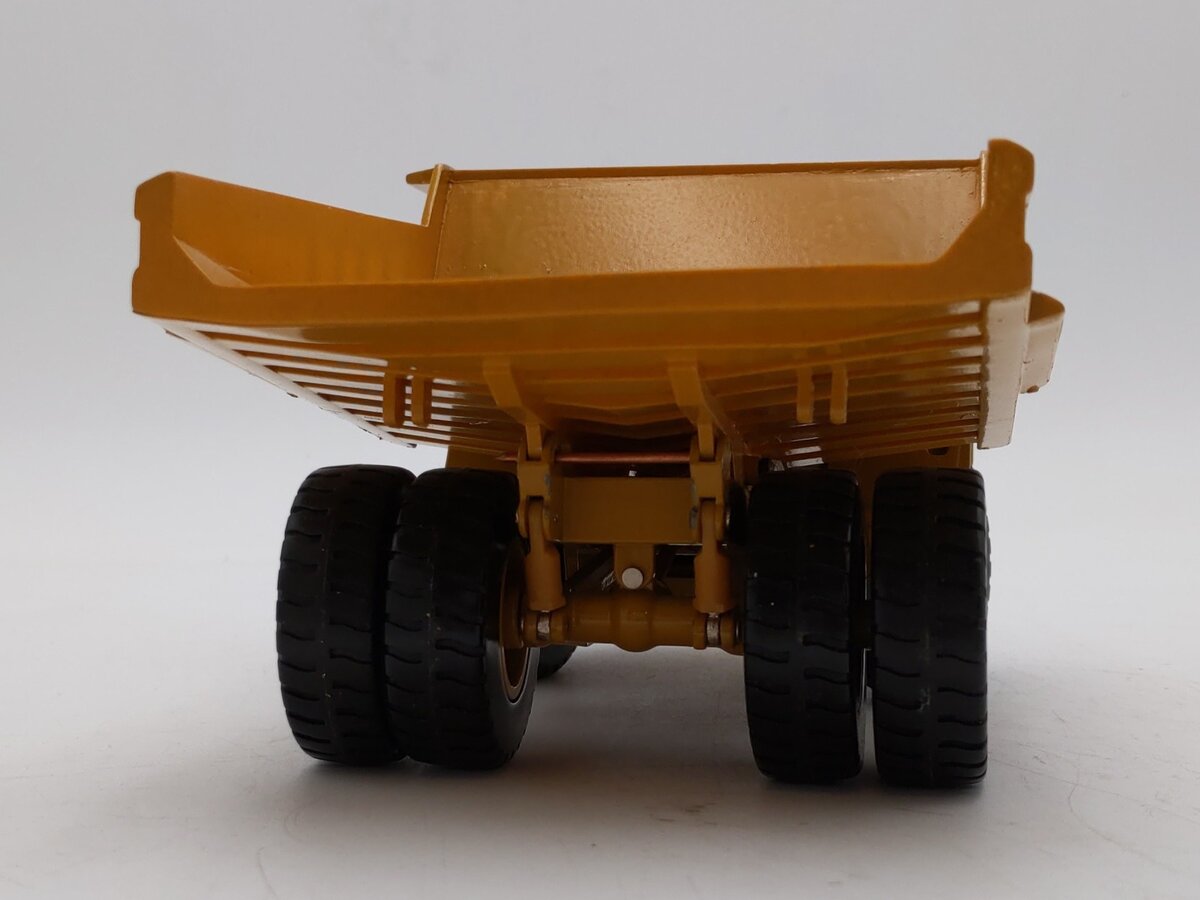 Norscot 55104 1:50 Scale Caterpillar 777D Off Highway Truck EX