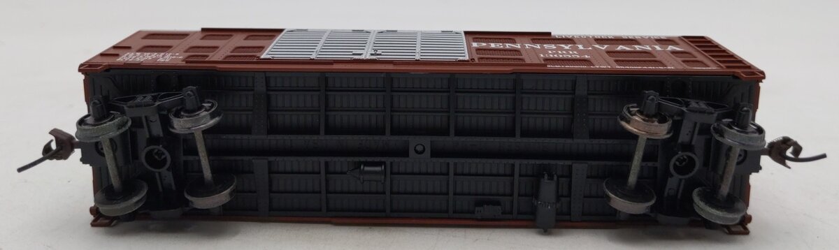 Bowser K-11 HO Scale Pennsylvania Railroad 40' Stock Car #130554 LN/Box