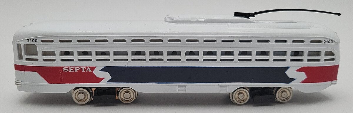 Bachmann 41-629-C1 HO Septa Streamline PCC Trolley Motorized w/Lights EX/Box