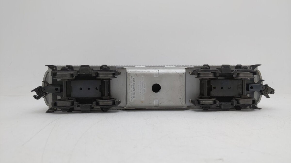 Lionel 2243C Vintage O Santa Fe Louver Top F3 Non-Pwd B-Unit Diesel Locomotive EX