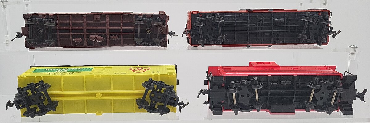 Model Power & Other HO Scale Assorted Freight Cars: 269976, 540, 275167 [4] EX