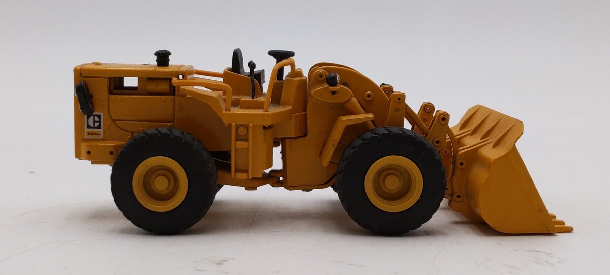 ARPRA Supermini 1:50 Scale Caterpillar 966C Wheel Loader LN/Box