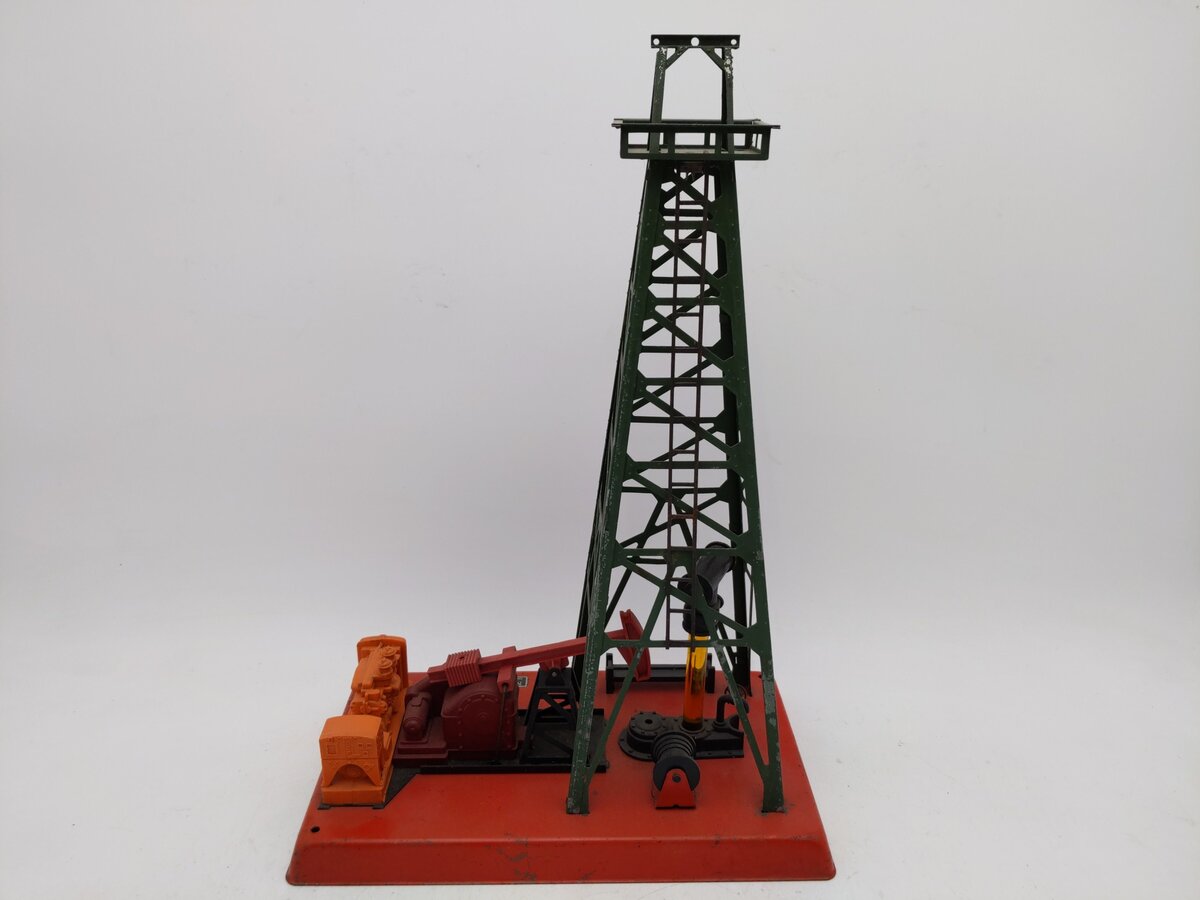 Lionel 455 Vintage O Operating Oil Derrick and Pumper VG