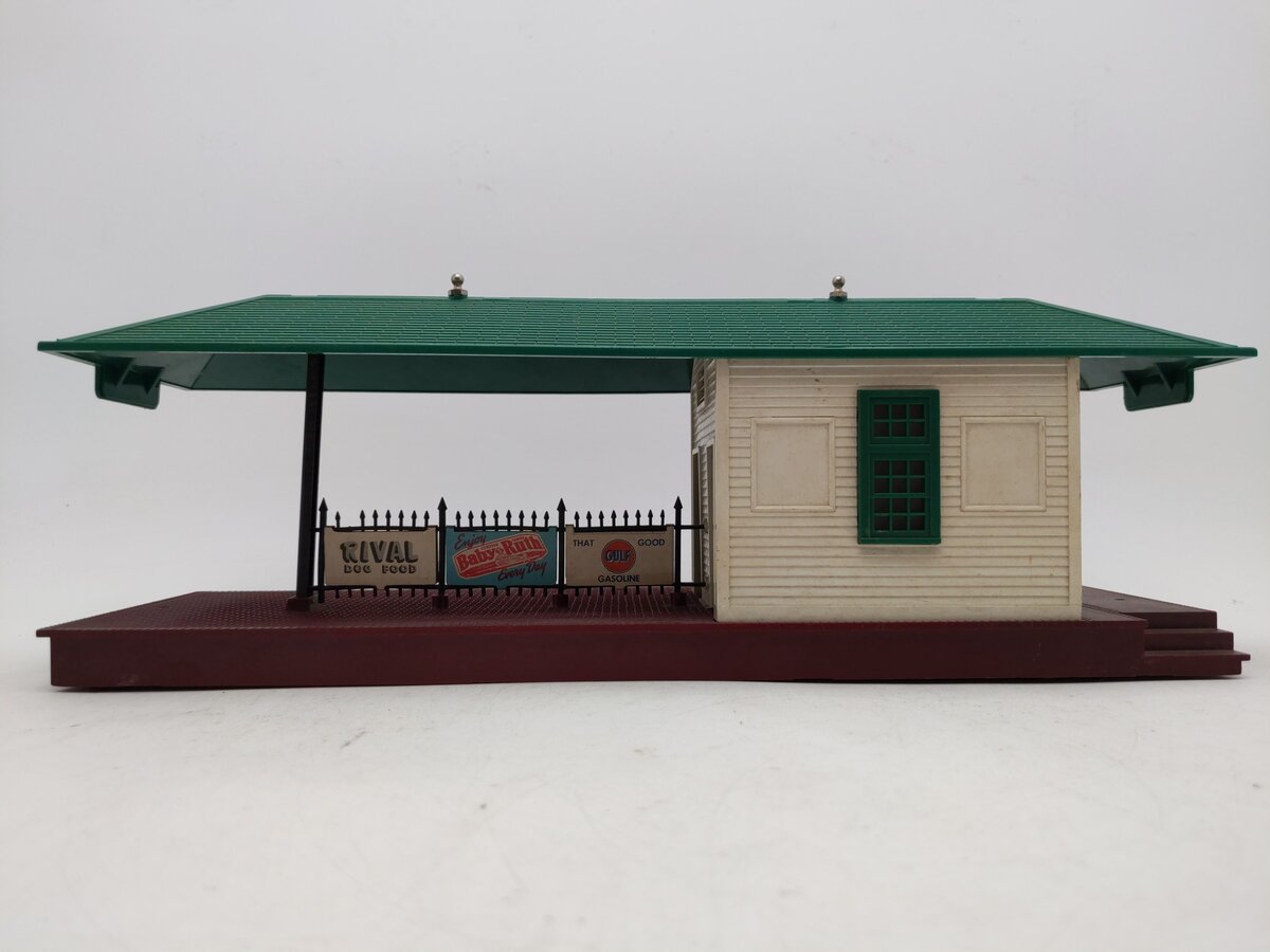 Lionel 257 Vintage O Freight Station w/ Diesel Horn EX/Box