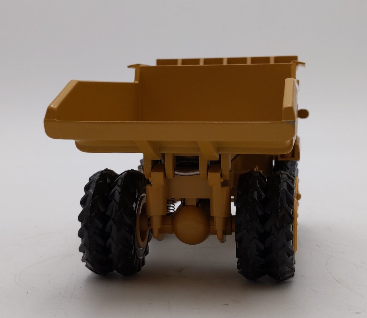 NZG 222 1:50 Caterpillar 769C Dump Truck LN/Box