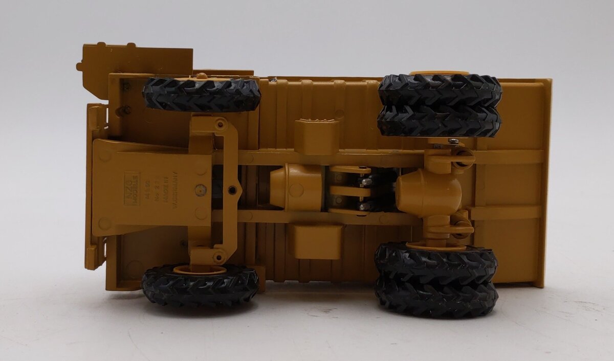 NZG 222 1:50 Caterpillar 769C Dump Truck LN/Box
