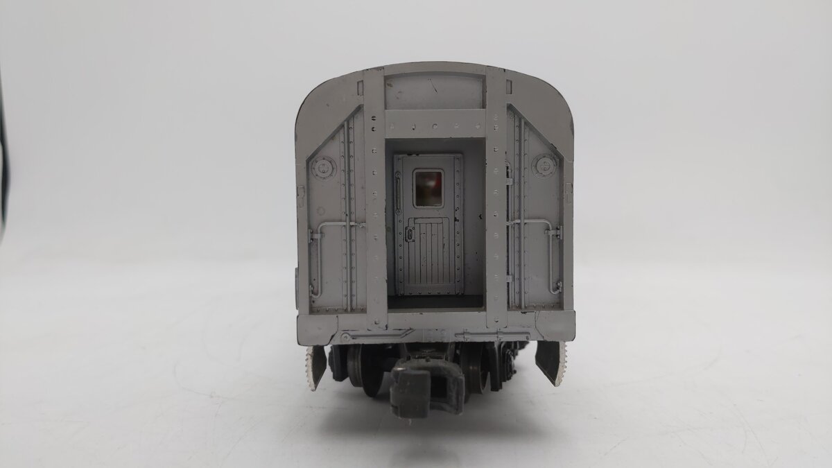 Lionel 2551 Vintage O Canadian Pacific Banff Park Aluminum Observation Car EX/Box
