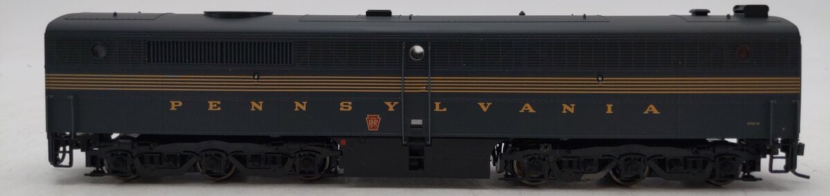 Proto 2000 21669 HO Scale PRR B-Unit Unpowered Locomotive #5756B LN