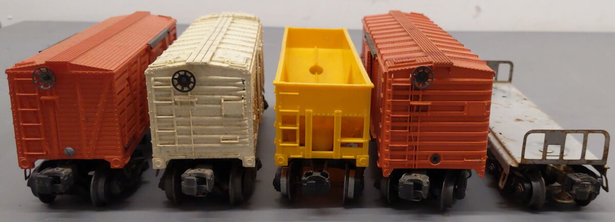 Lionel O Gauge Assorted Freight Cars; 348425, 25000,3656,3472, 6121 [5] VG
