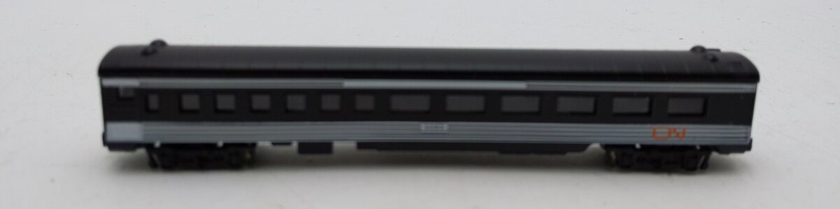 Model Power 83035  N Scale CN Passenger Car 5082 LN/Box